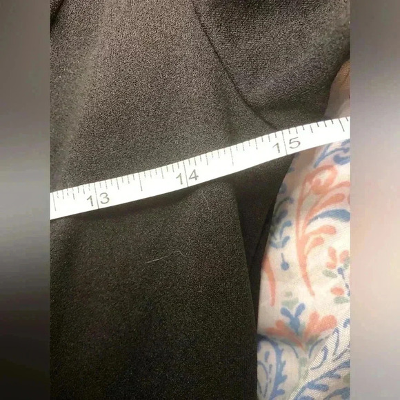 💃🏻🔥Black Lace accent Jumpsuit💃🏻🔥 - Picture 11 of 13